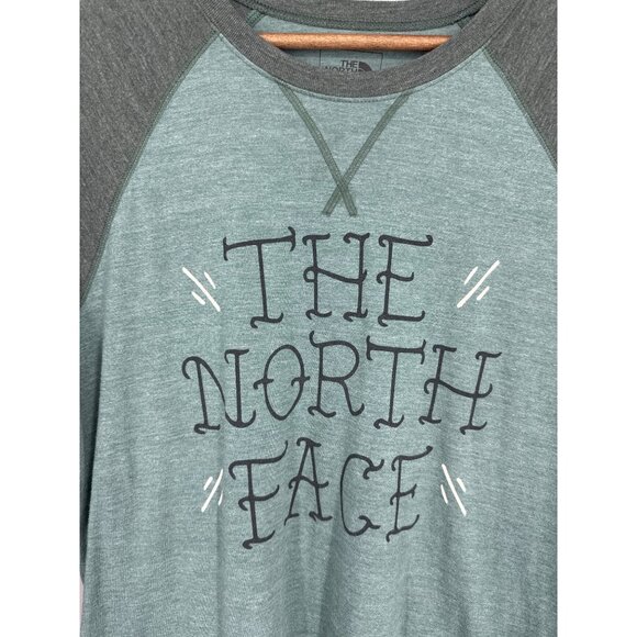 The North Face Lot of 2 Raglan Sleeve Classic Fit Graphic T-Shirts L - Picture 2 of 15